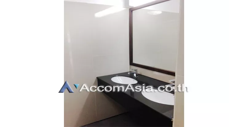 5  Office Space For Rent in Ratchadaphisek ,Bangkok MRT Thailand Cultural Center at Amornphan 205 AA11595